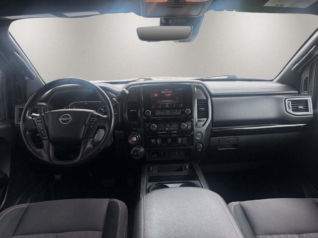 2023 Nissan Titan SV