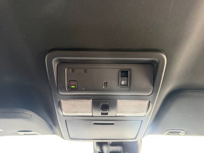 2023 Nissan Titan SV