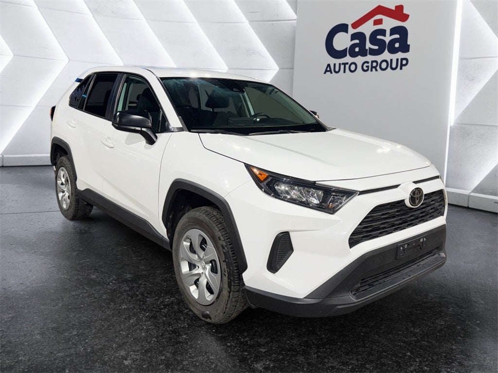 2022 Toyota RAV4 LE