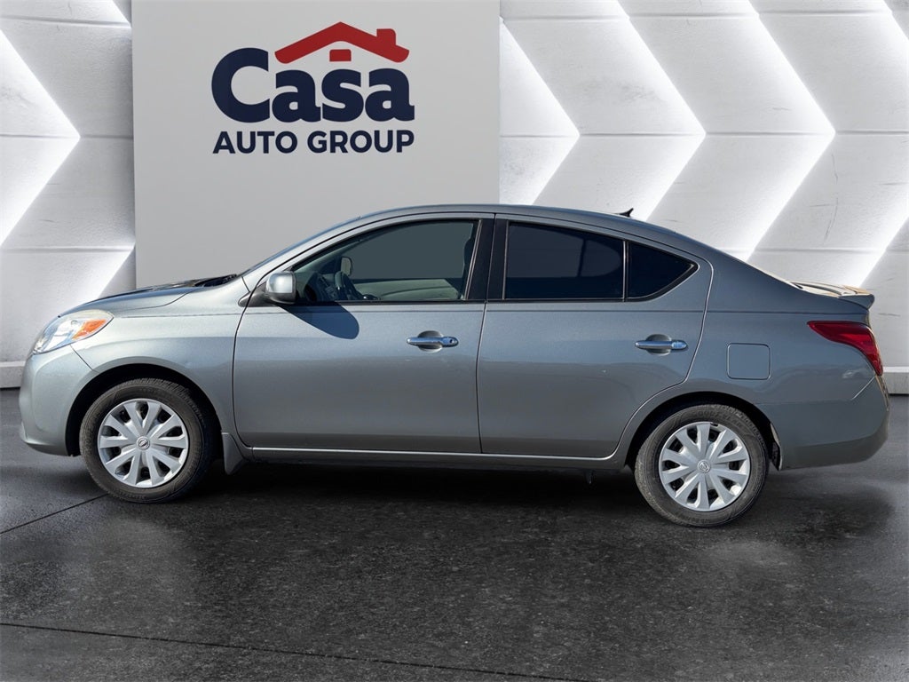 2013 Nissan Versa 1.6 SV
