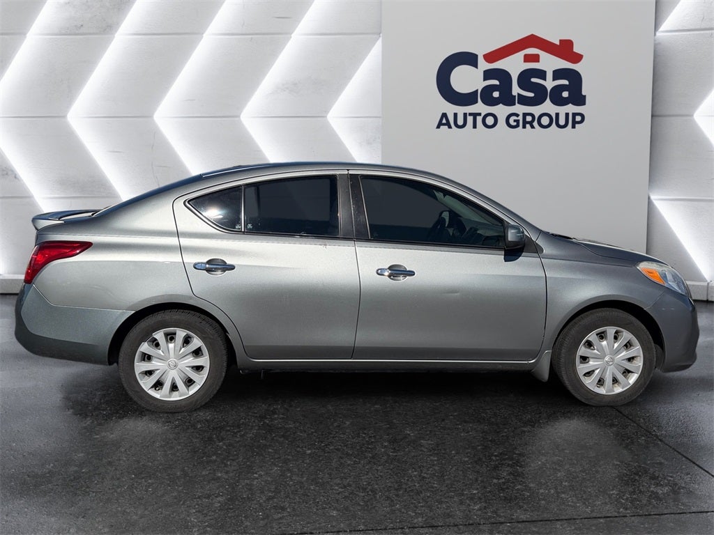 2013 Nissan Versa 1.6 SV