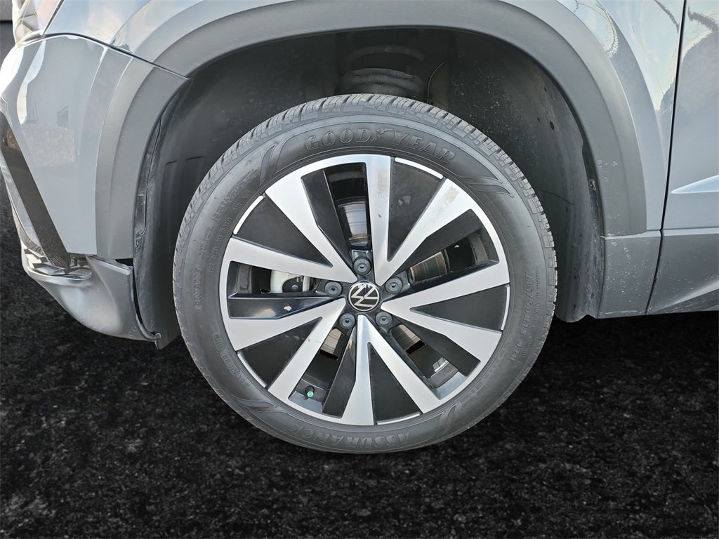 2023 Volkswagen Taos 1.5T SE