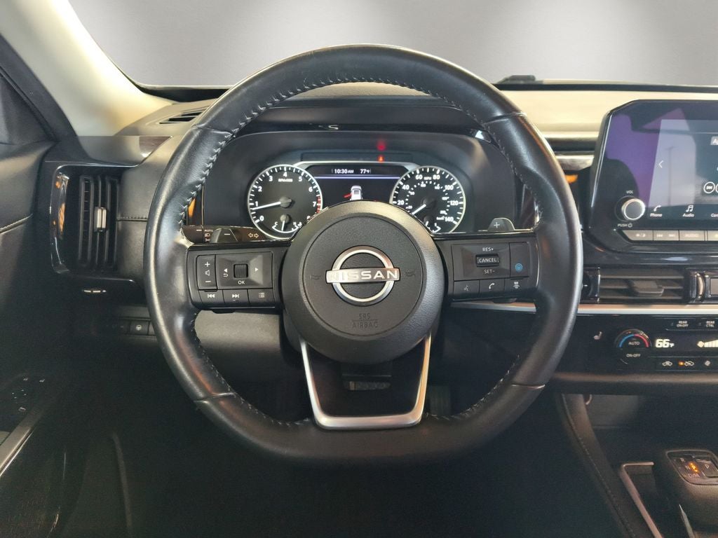 2023 Nissan Pathfinder SV
