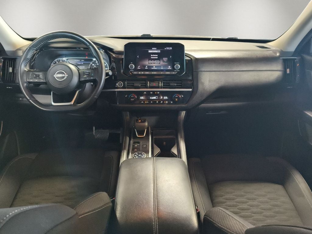 2023 Nissan Pathfinder SV
