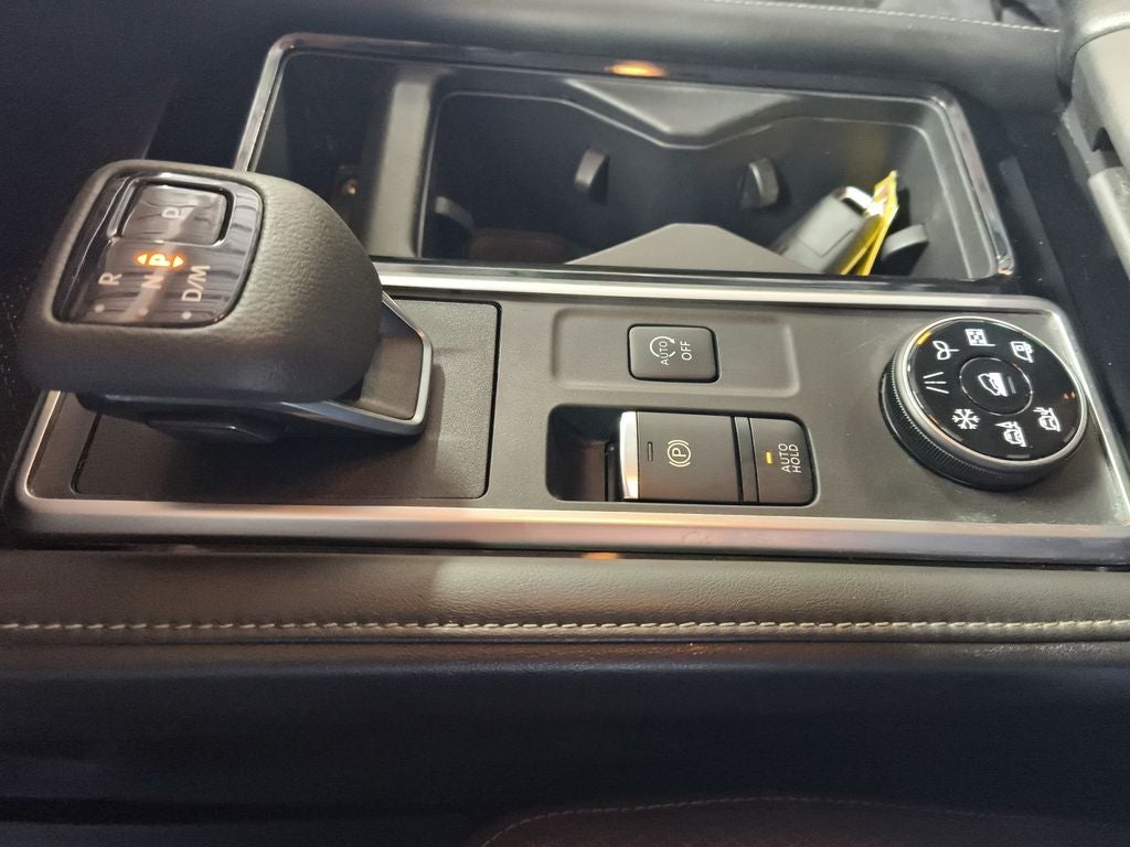 2023 Nissan Pathfinder SV