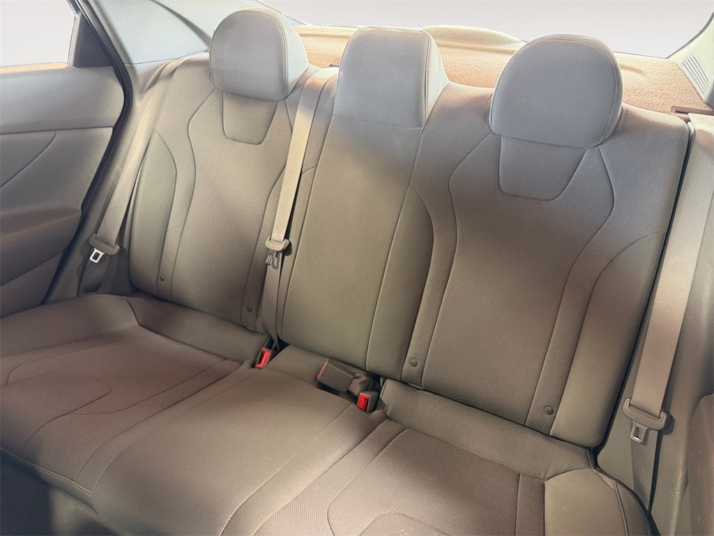 2021 Hyundai Elantra SE