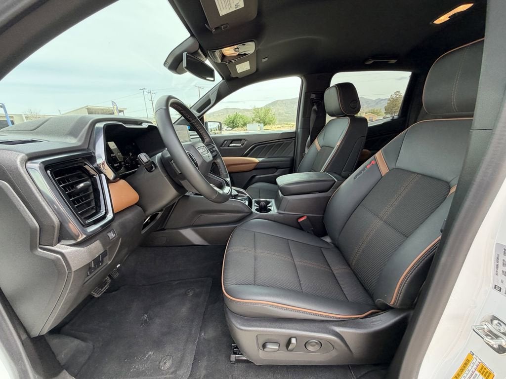 2025 GMC Canyon AT4